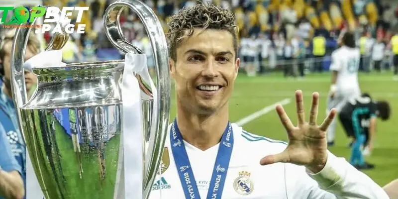 Tiểu Sử Cristiano Ronaldo bắt đầu tại Funchal, Madeira, Bồ Đào Nha vào ngày 5/2/1985